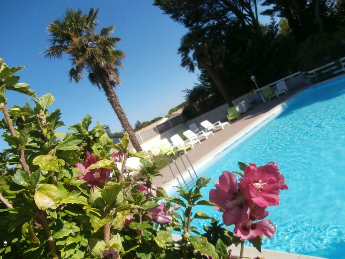 فندق مُديفي  Le Clos Fleuri المظهر الخارجي الصورة